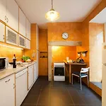 2 Bedroom With Patio Next To Avenida Da Liberdade Appartement *