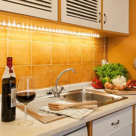 2 Bedroom With Patio Next To Avenida Da Liberdade Appartement Lisboa