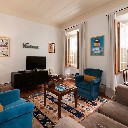 2 Bedroom With Patio Next To Avenida Da Liberdade Apartment