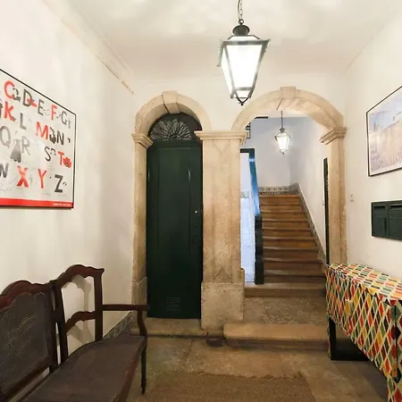 Lägenhet 2 Bedroom With Patio Next To Avenida Da Liberdade